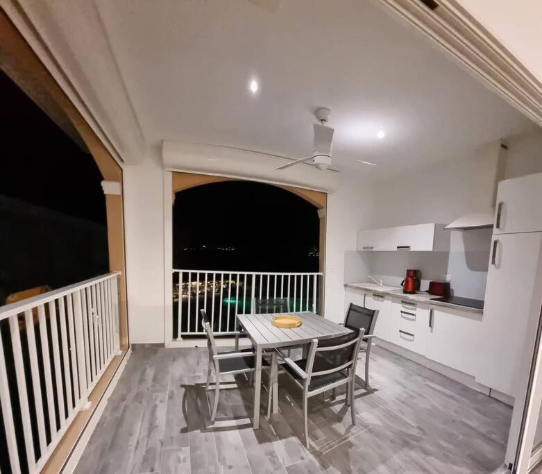 Superbe Studio Lumineux, Vue Sur Piscine Et Mer Baie Nettle Zewnętrze zdjęcie